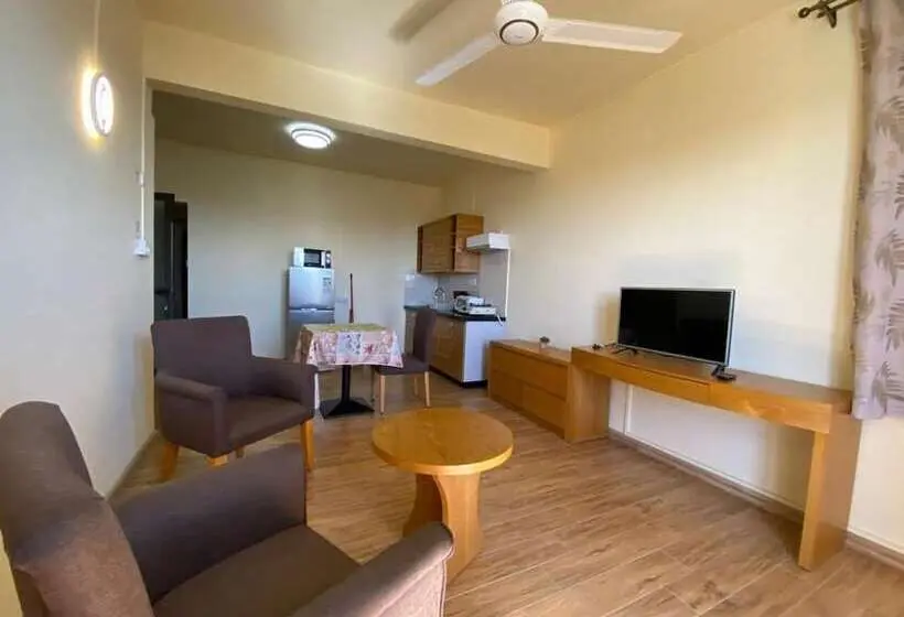 هتل The Monalysa Suites & Residence