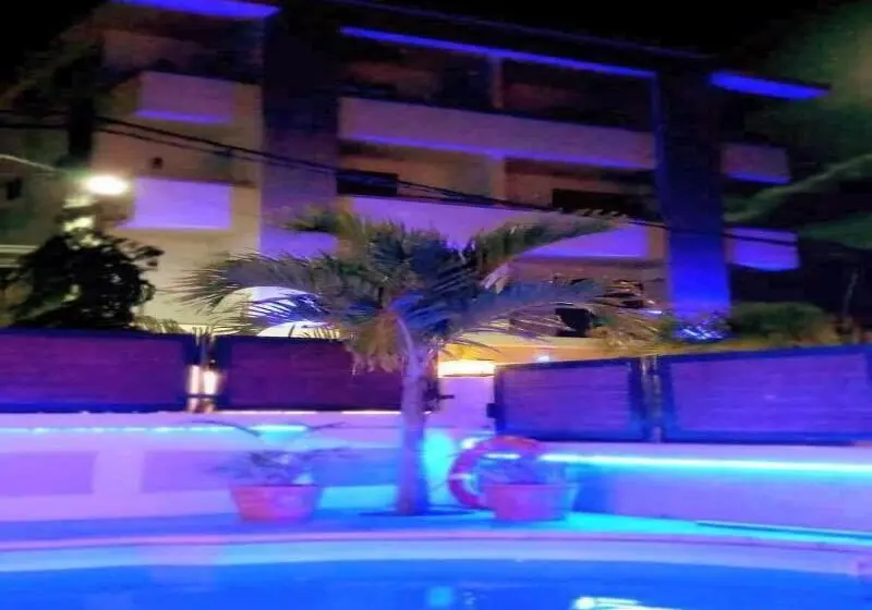 هتل The Monalysa Suites & Residence