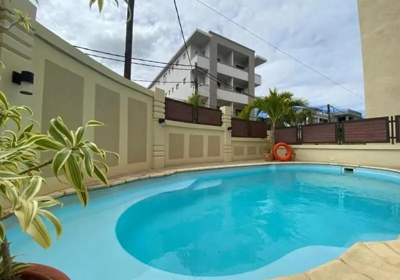 هتل The Monalysa Suites & Residence