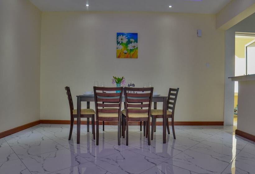 پانسیون Fenns Cozy Residences   Nyali