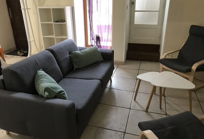 بنسيون La Bourguignotte