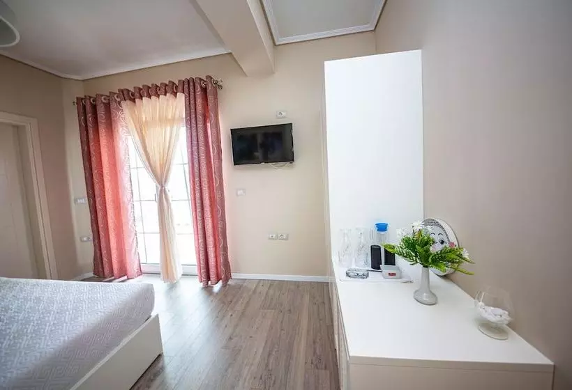 پانسیون Villa Abiori