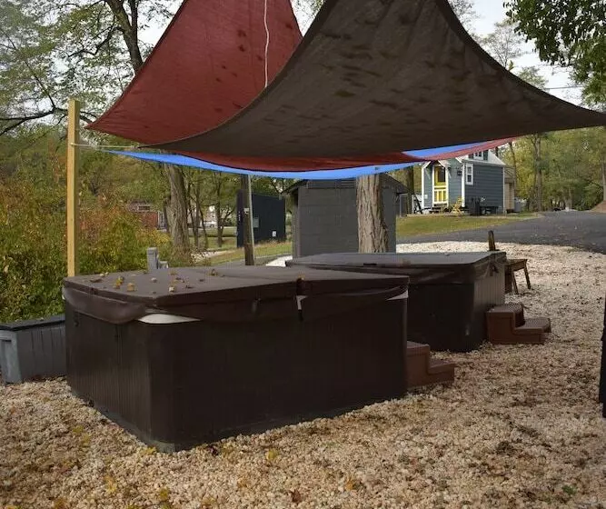 リゾートホテル Tiny Estates Tiny Homes