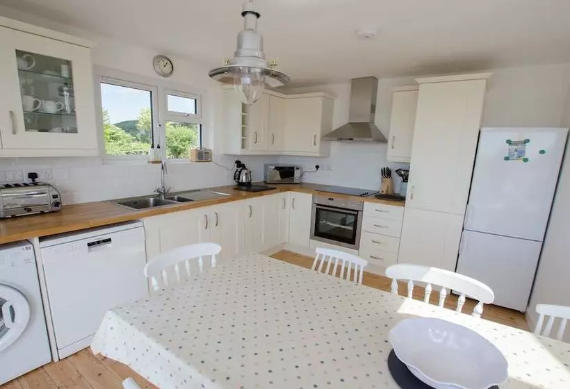 Rooftops Braunton 4 Bed Sleeps 8 Beautiful Views