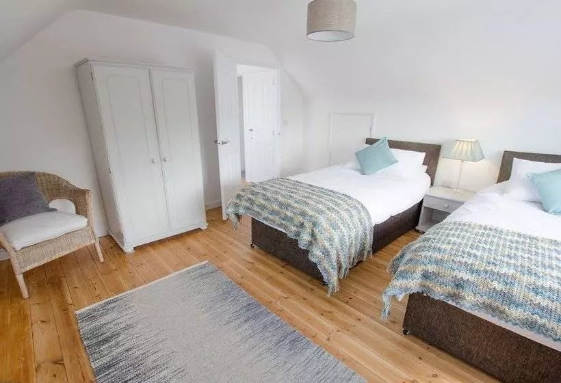 Rooftops Braunton 4 Bed Sleeps 8 Beautiful Views