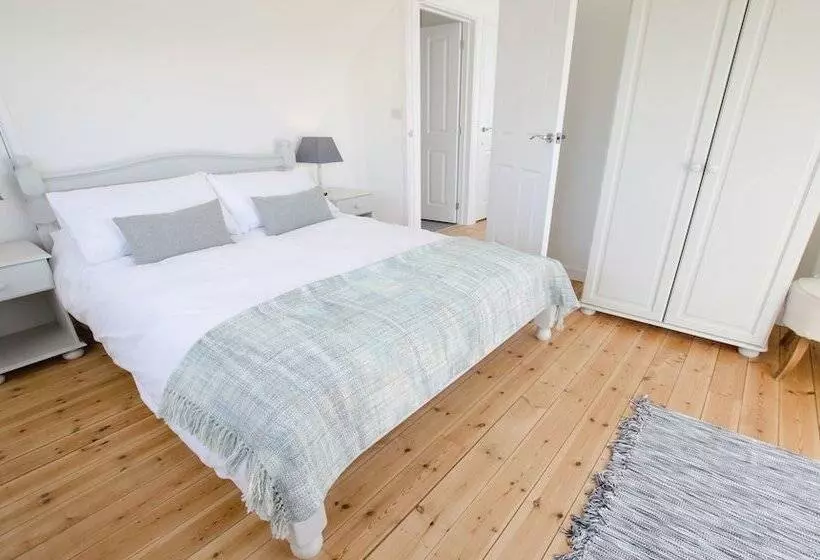 Rooftops Braunton 4 Bed Sleeps 8 Beautiful Views