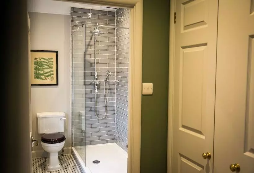 تختخواب و صبحانه Leeds Castle Maiden S Tower