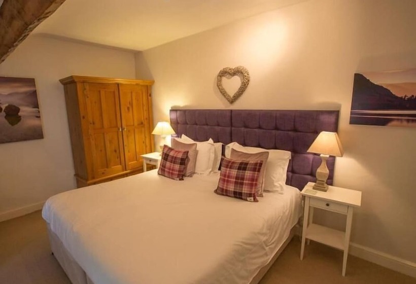 مبيت وإفطار Old School House