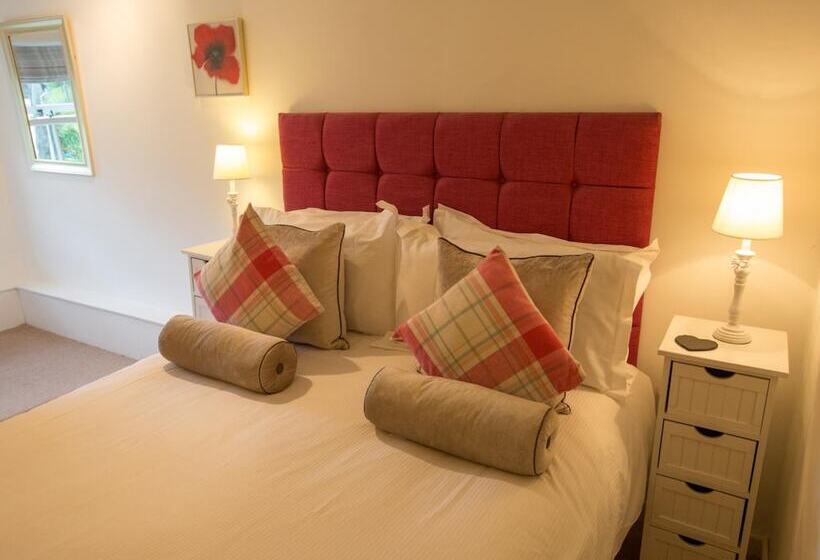 مبيت وإفطار Old School House