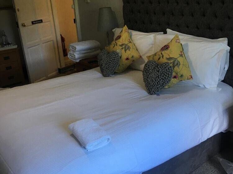 مبيت وإفطار Old School House