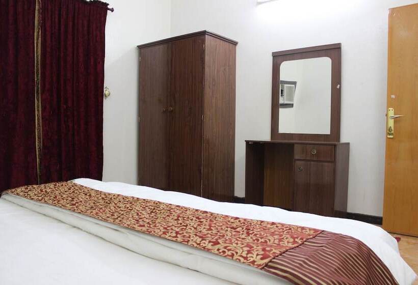 هتل Al Eairy Furnished Apartments Al Baha 1