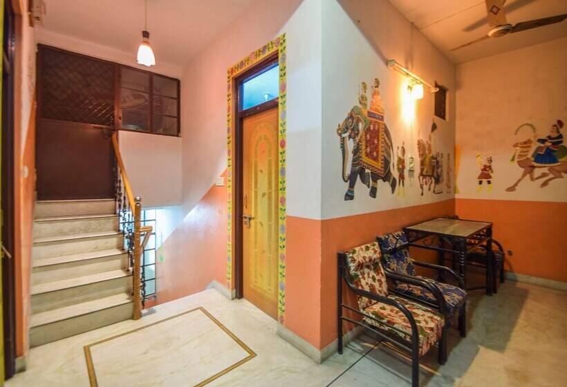 فندق Atithi Paying Guest House By Oyo Rooms