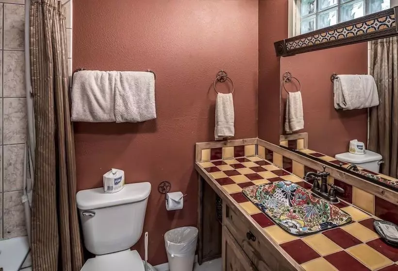 New Mexico Mountain Pines Cabin Three Bedroom Cabin