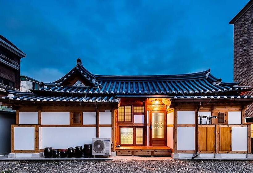 פנסיון Ihwa Hanok