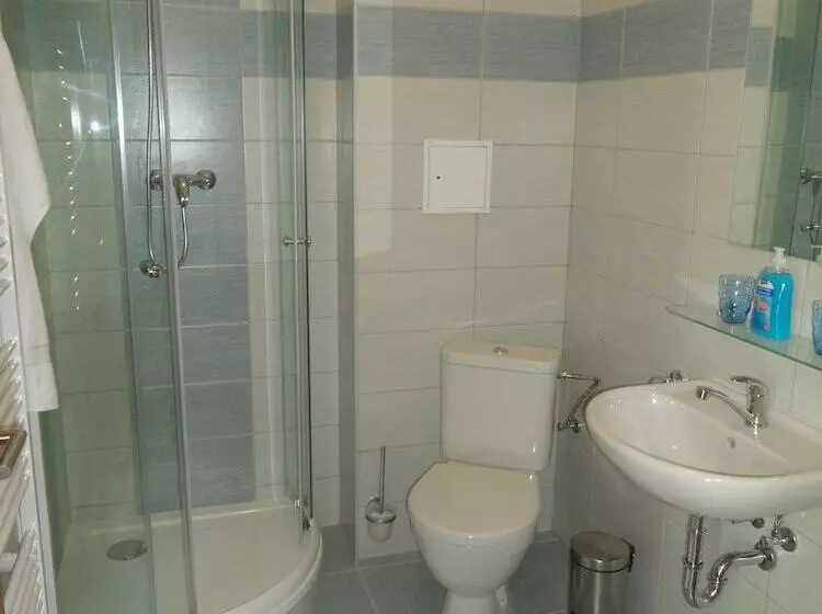 Majatalo Penzion Dominik