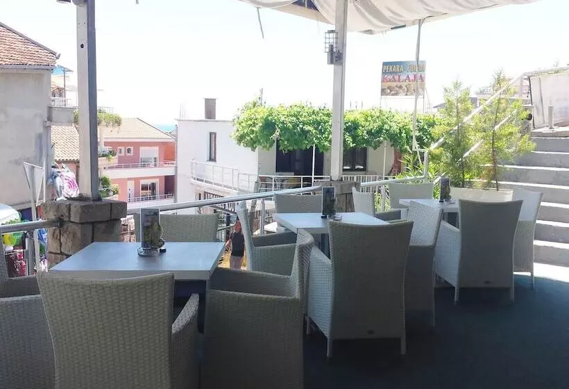 پانسیون Prag Apartments & Rooms