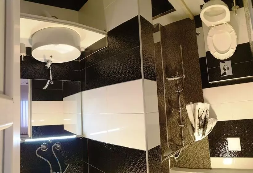 پانسیون Prag Apartments & Rooms