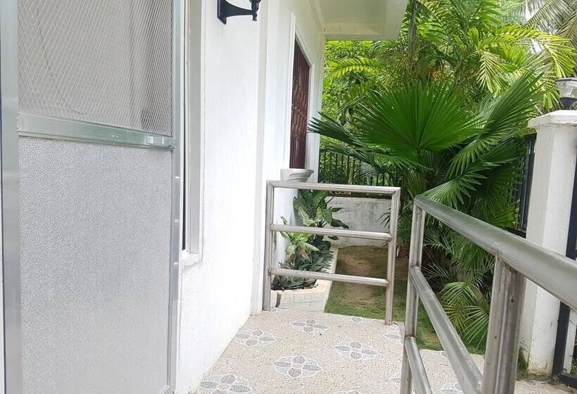 پانسیون Yayay Villa