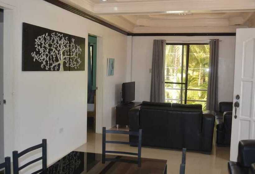 پانسیون Yayay Villa