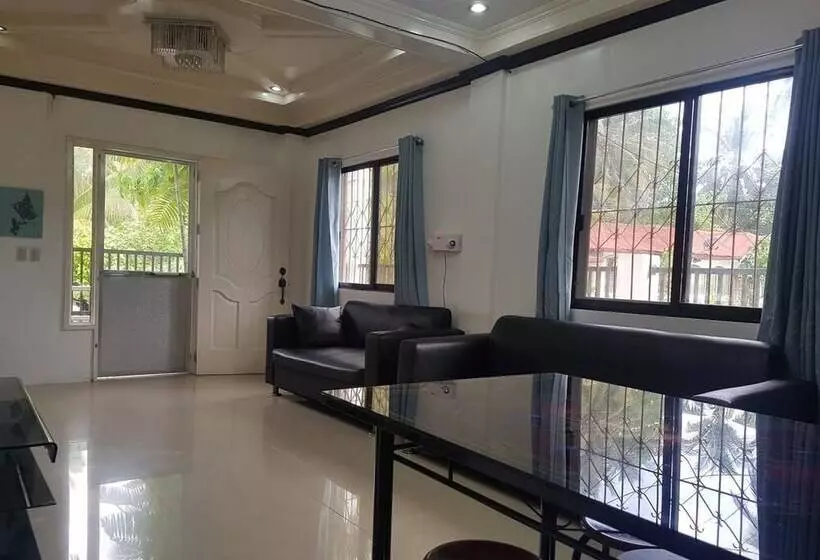 پانسیون Yayay Villa