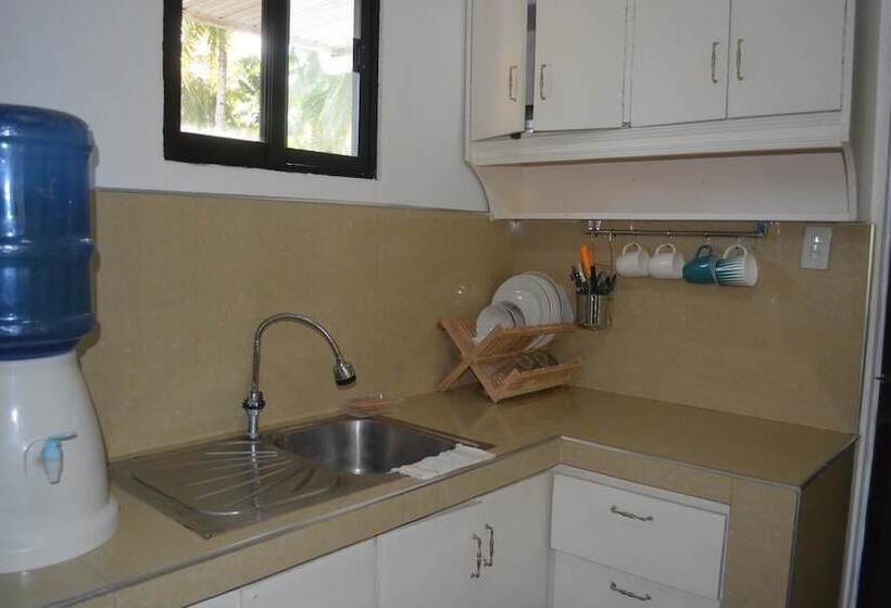 پانسیون Yayay Villa