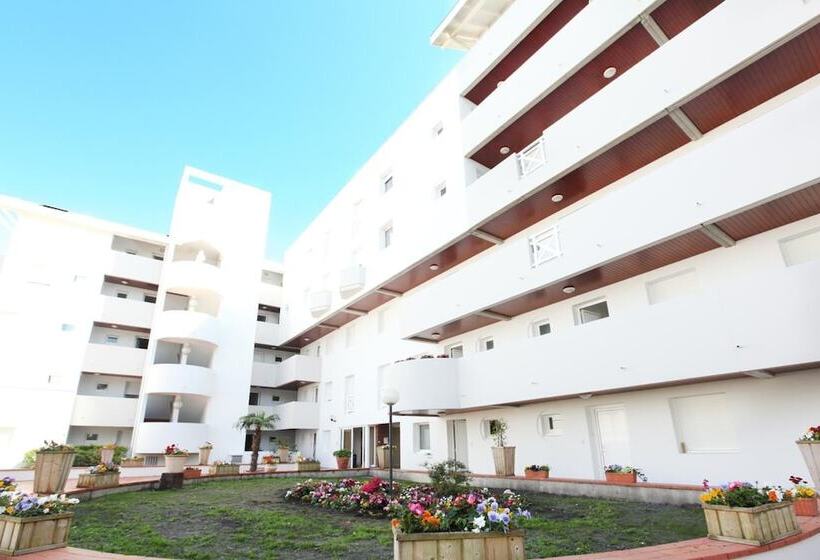 استراحتگاه Vvf Résidence Arcachon