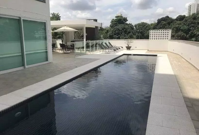 Starlis Home   Versátil