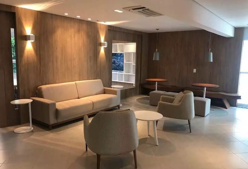 Starlis Home   Versátil