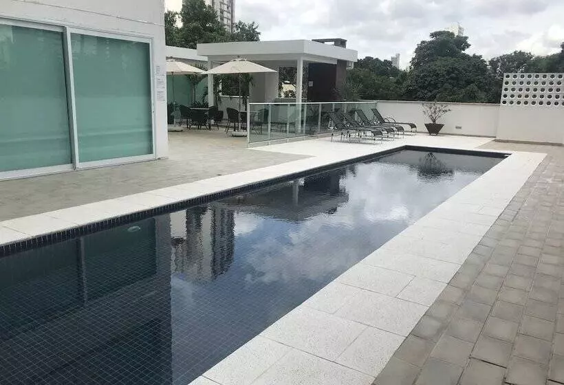 Starlis Home   Versátil