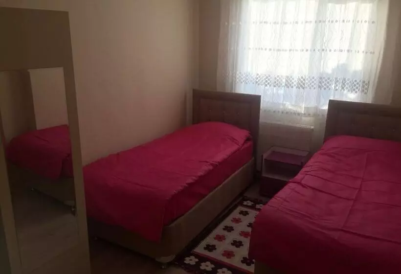Zumrut Apart