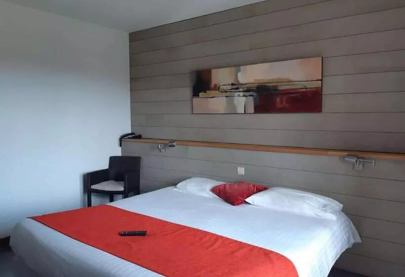 Brit Hotel Du Golf Le Lodge