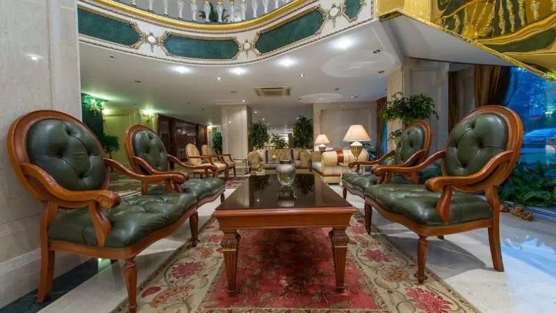 هتل Akar International