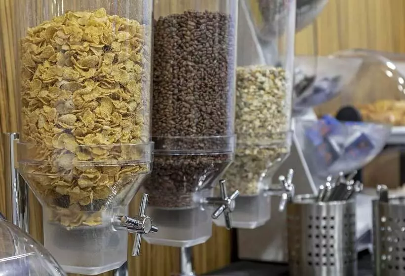 هتل Alda Centro Oviedo