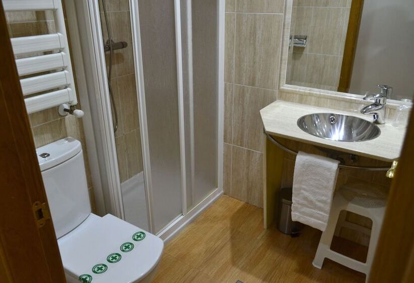 호텔 Alda Centro Oviedo