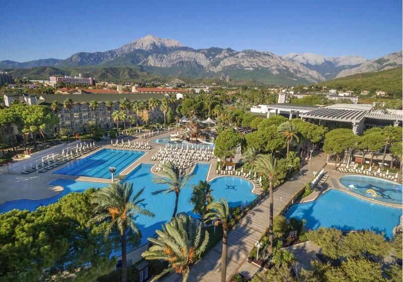 Hotel Dobedan World Palace