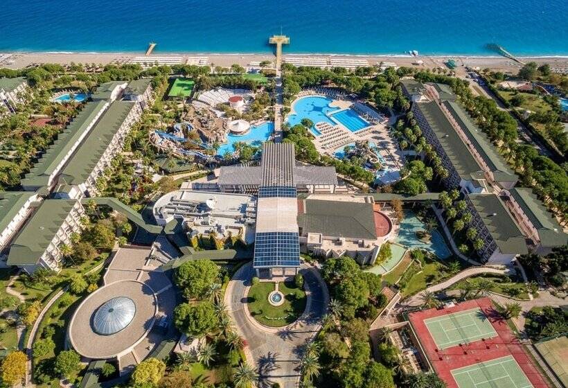 Hotel Dobedan World Palace