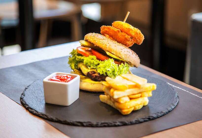 هتل Campanile Warszawa Centrum