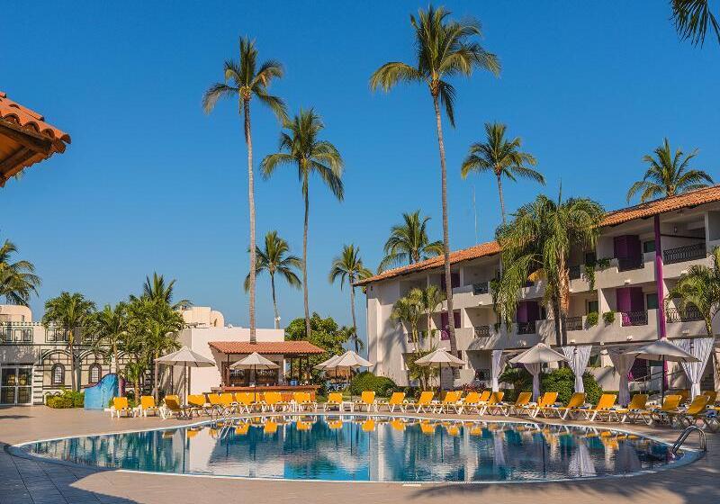 ホテル Crown Paradise Club All Inclusive