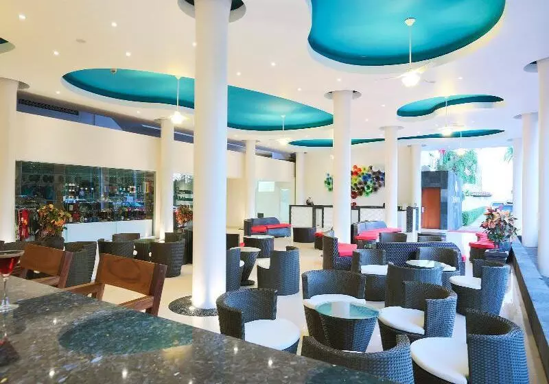 هتل Crown Paradise Club All Inclusive