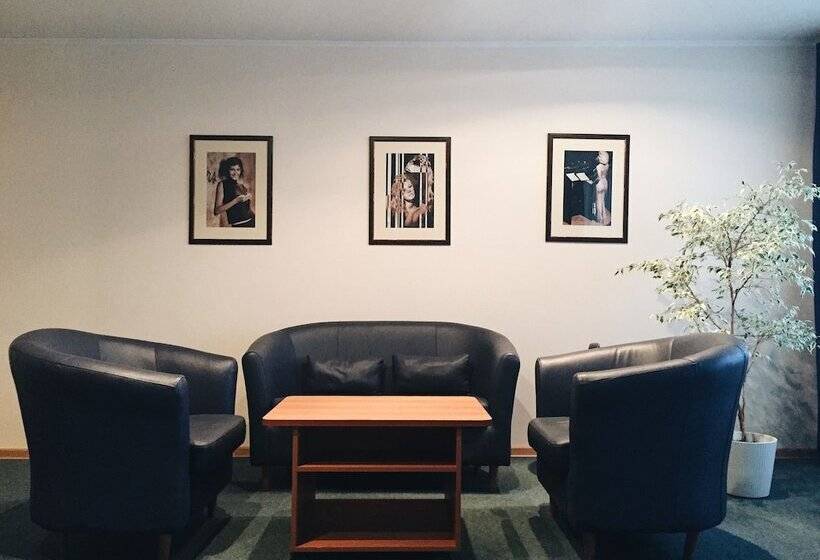 فندق Dis President