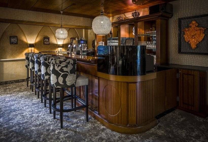 Fletcher Hotel Jan Van Scorel