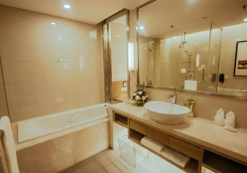 Отель Holiday Inn Xi An Big Goose Pagoda By Ihg