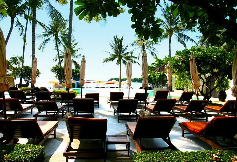 Iyara Beach Hotel And Plaza