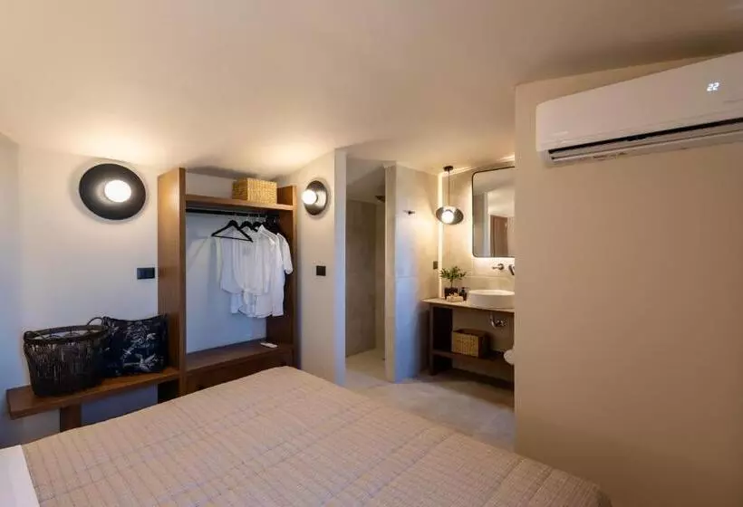 Отель Marni Village