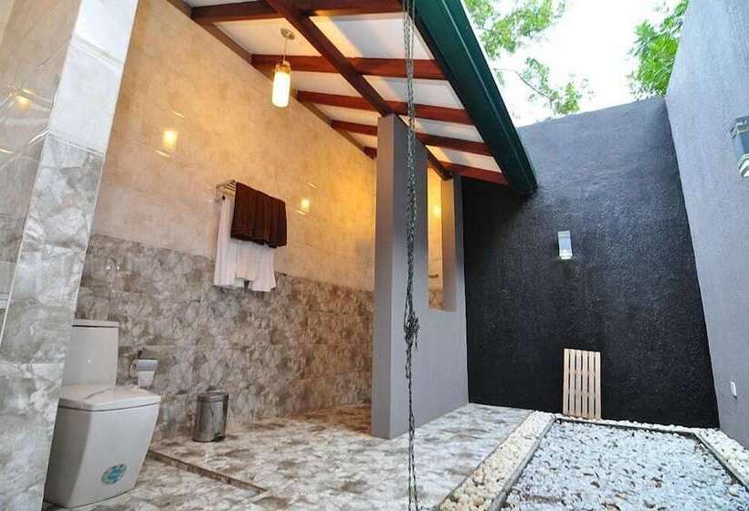 Hotel Miridiya Lake Resort