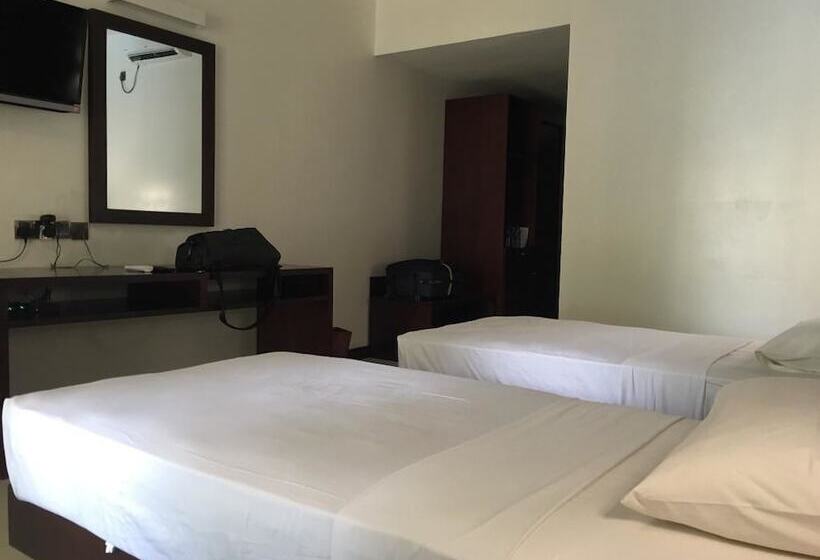 Hotel Miridiya Lake Resort