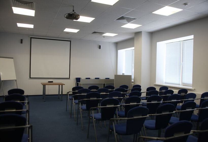 בית מלון כפרי Novinka