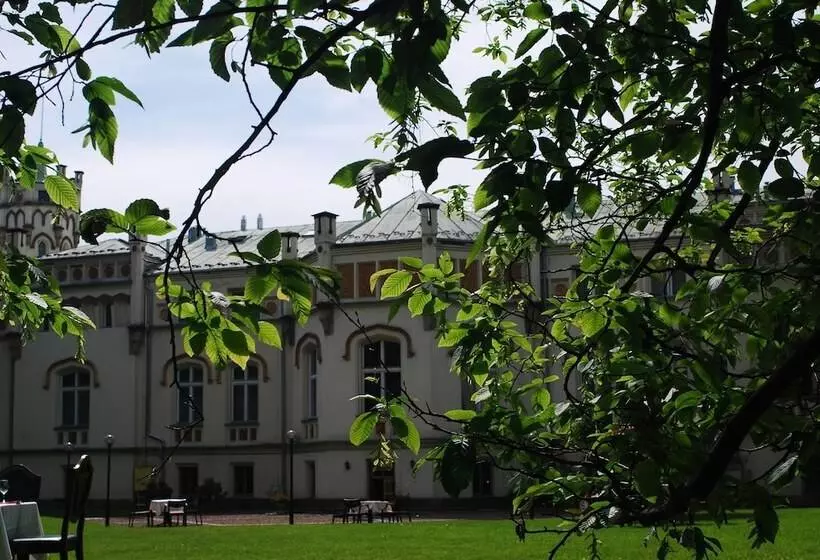Отель Paszkowka Palace