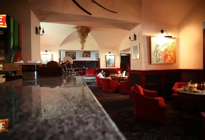 Отель Paszkowka Palace