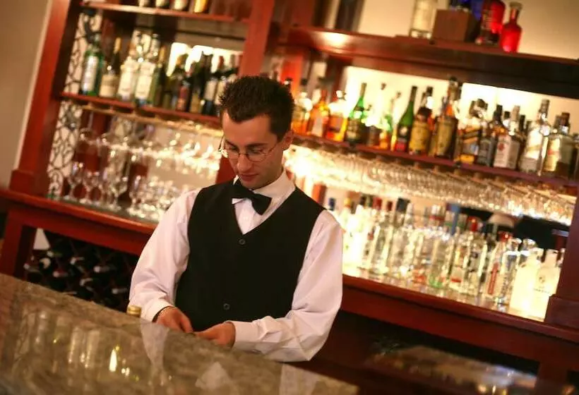 Отель Paszkowka Palace